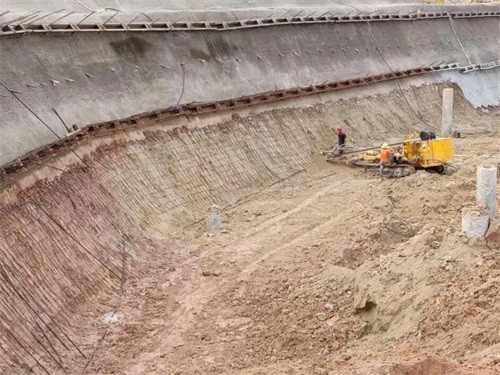 平房基坑边坡加固